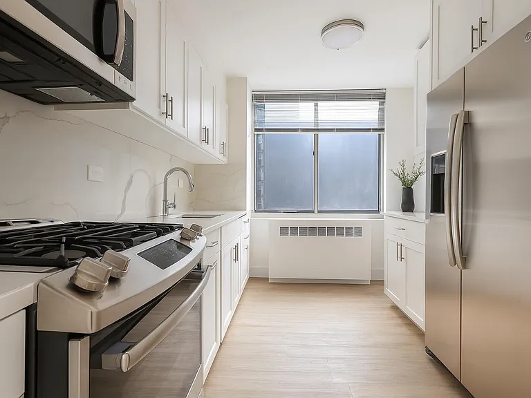 1735 York Ave #11G — Photo 3
