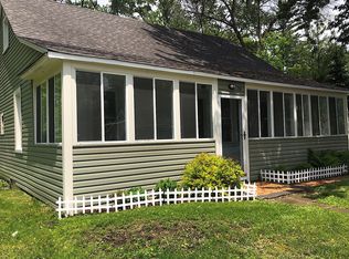 26 Arlington Rd, Fox Lake, IL 60020