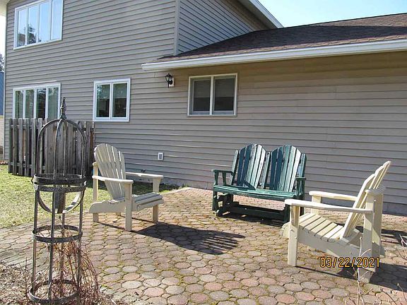 5th image of 4 Hillcrest Dr
