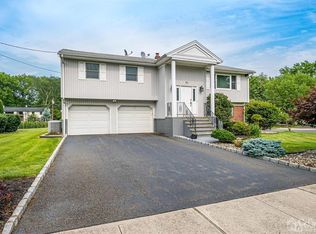 14 Eagle Rd, Edison, NJ 08820
