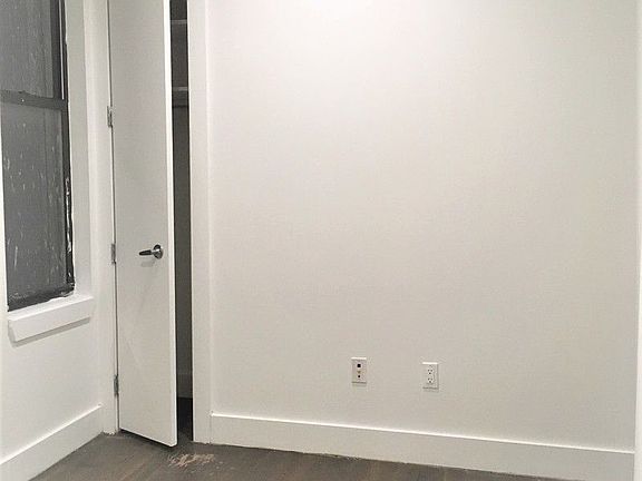 3rd image of 406 Evergreen Ave #1A