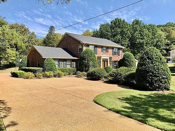 2nd image of 5855 E Ashland Dr