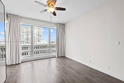 4th image of 4020 Galt Ocean Dr APT 1804