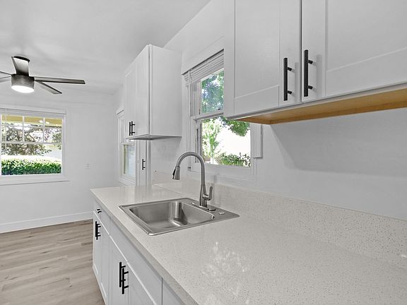 2nd image of 4601-4629 65th St #4617