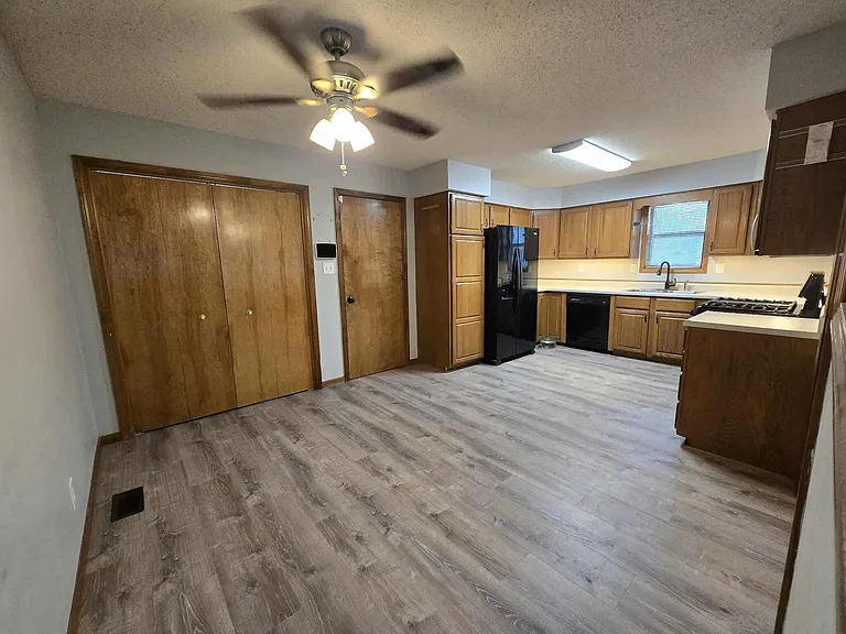 7305 SW Bingham Rd — Photo 4