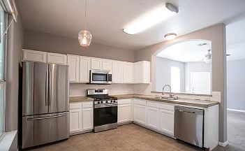 5th image of 2418 Allred Dr APT A