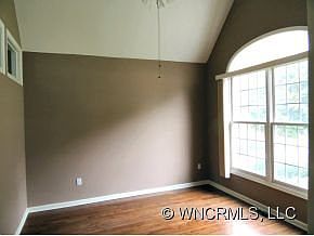 4th image of 2 Whirlaway Ct