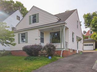 3796 Woodridge Rd, Cleveland Heights, OH 44121
