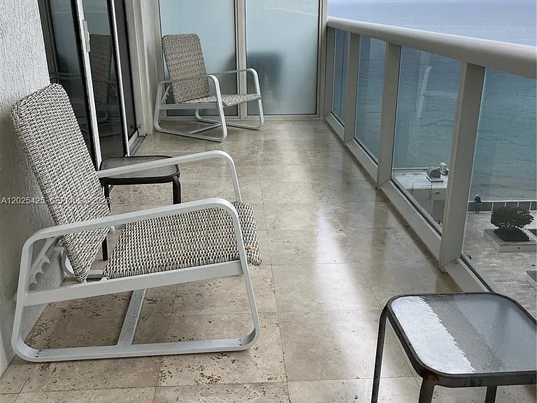 1830 S Ocean Dr #1404 — Photo 2