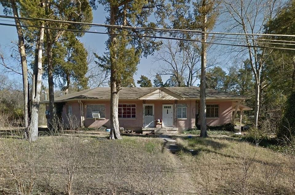2nd image of 3412 McNeil St