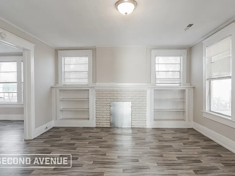 2908 Avenue I — Photo 10