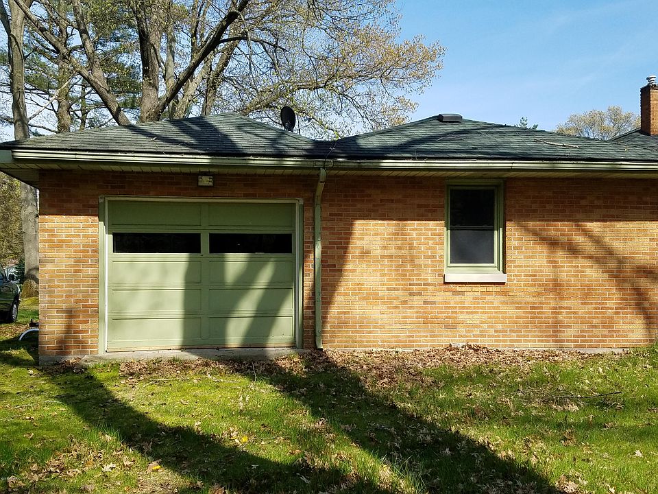 2nd image of 681 Horton Rd