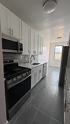 119-40 Metropolitan Avenue, #E3