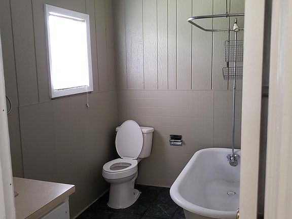 4th image of 1026 Iris St APT 3