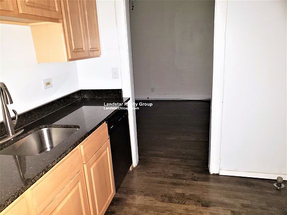 2nd image of 3606 W Sunnyside Ave #1