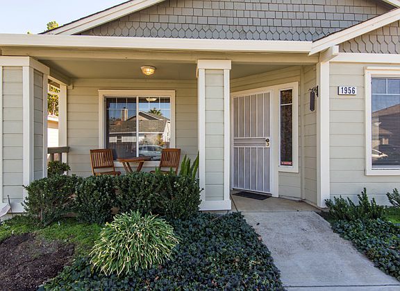 5th image of 1956 Morris Cir
