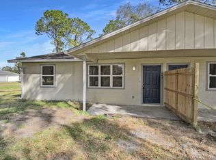 645 N Arnold Ave, Groveland, FL 34736