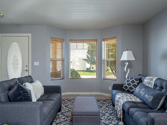 5th image of 1505 W 41st Ave
