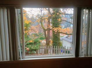 236 Pearl St APT 10, Oregon City, OR 97045
