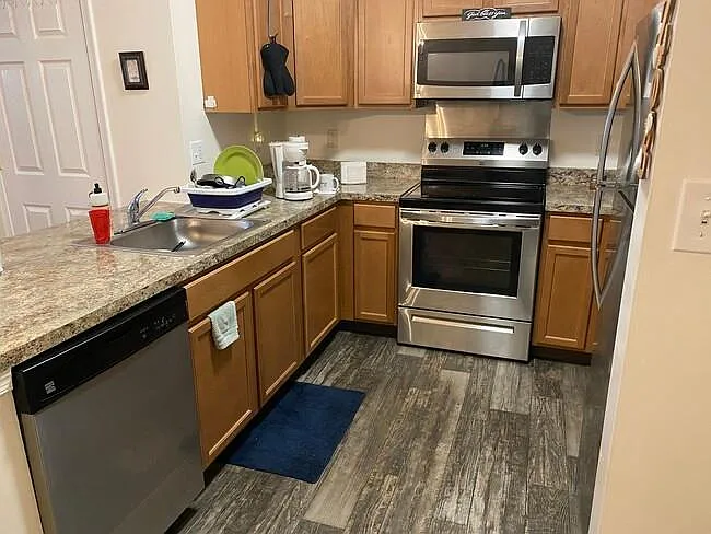 Sunnyside Apartments