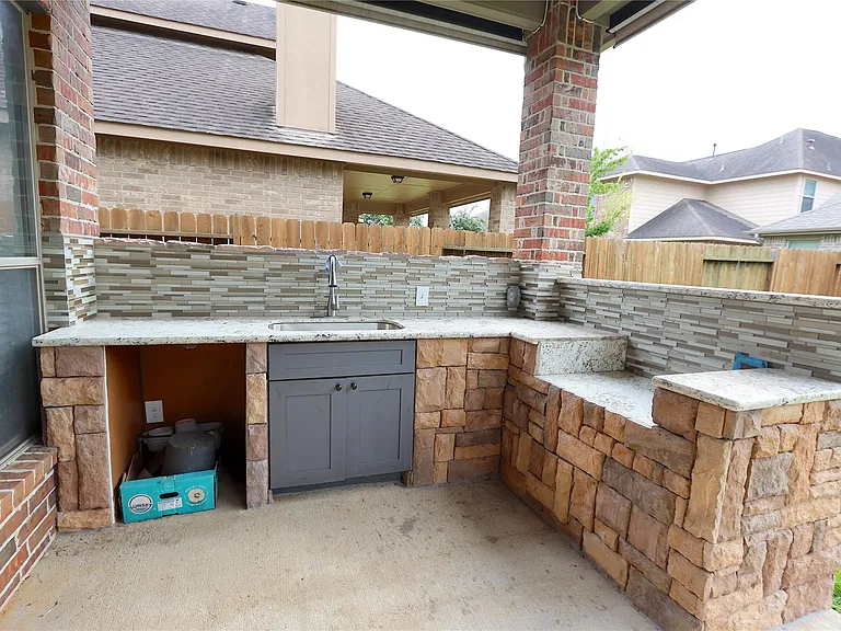 24322 Bella Florence Dr — Photo 18
