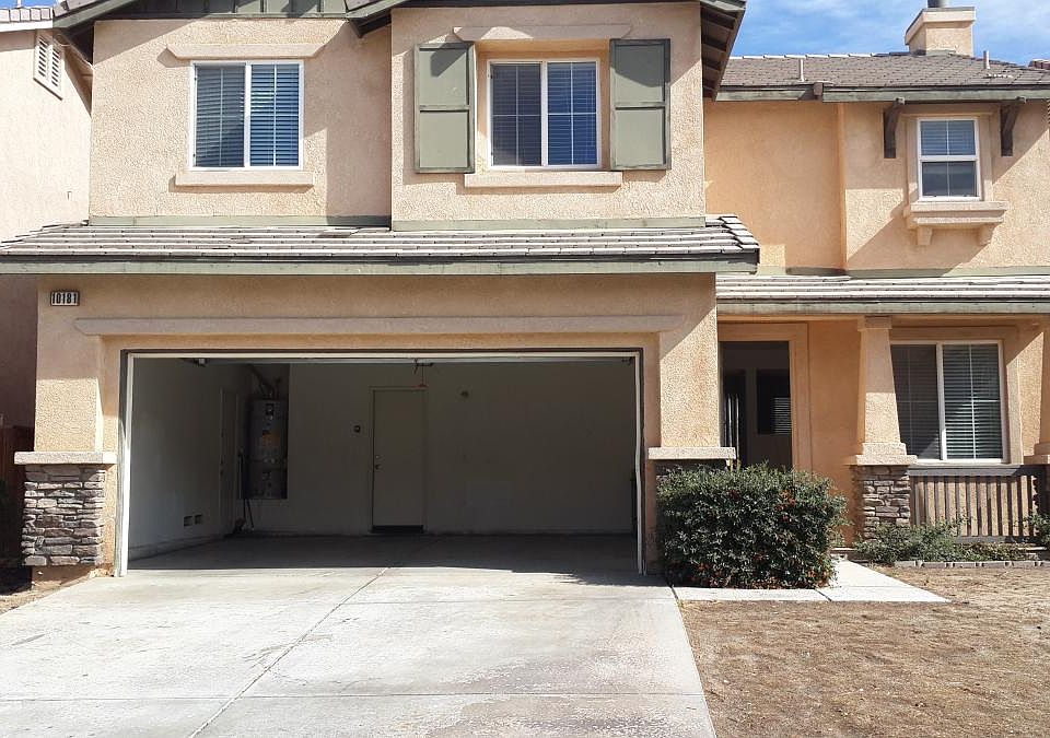 front yard & garage