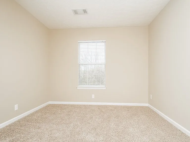 1215 Cedarbend Dr — Photo 10