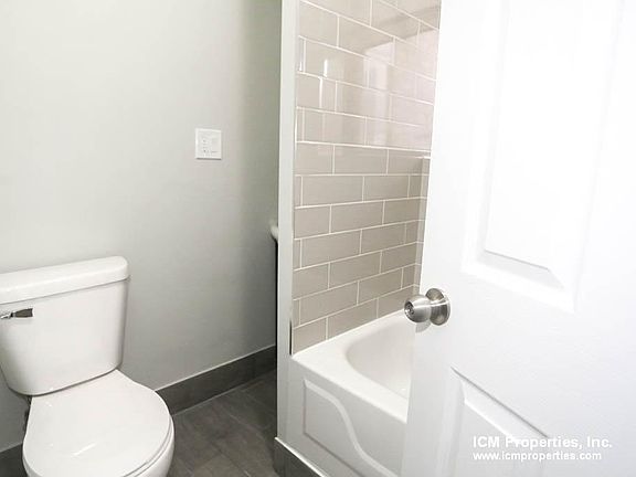 5th image of 5049 N Damen Ave APT 3E