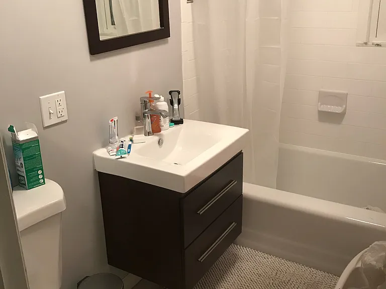 1010 Gifford Ct #1 — Photo 8