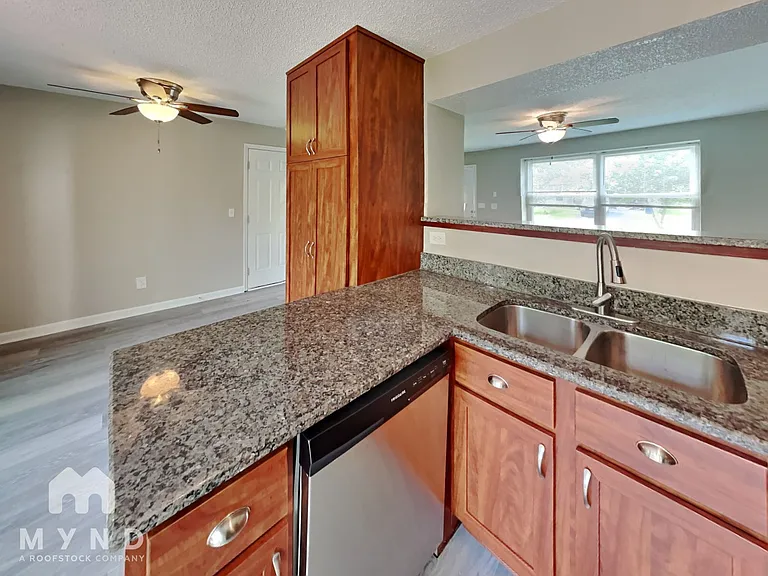 5984 Cape Coral Ln — Photo 8