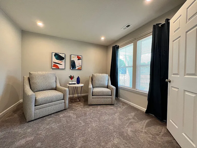 7876 Ellington Ct — Photo 12