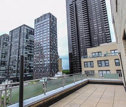 4th image of 333 E 49th St APT 10D