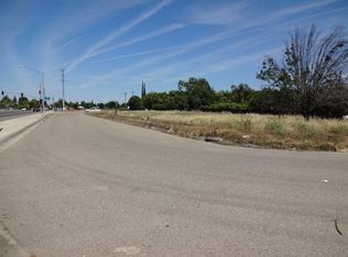 5207 E White Ave, Fresno, CA