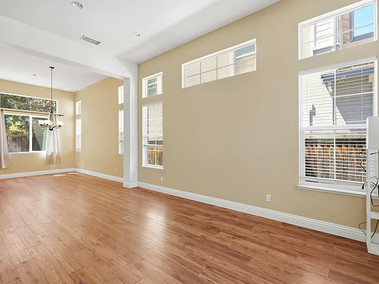 871 Larkspur Ln — Photo 26