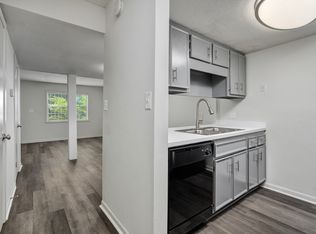 600 Camelot Dr #714, Athens, AL 35611