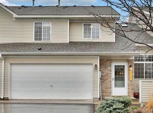 8975 Spring Ln, Woodbury, MN 55125