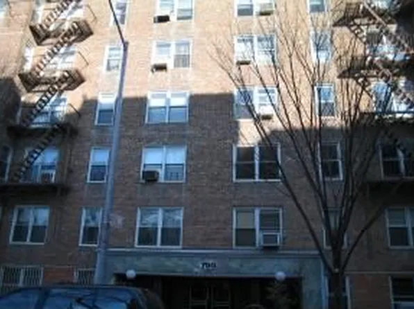 759 East 10th Street image 1 of 1