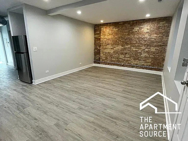 1606 W Wallen Ave #T — Photo 2