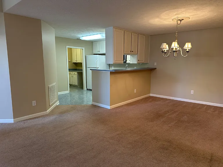 7686 Briarstone Ln — Photo 27