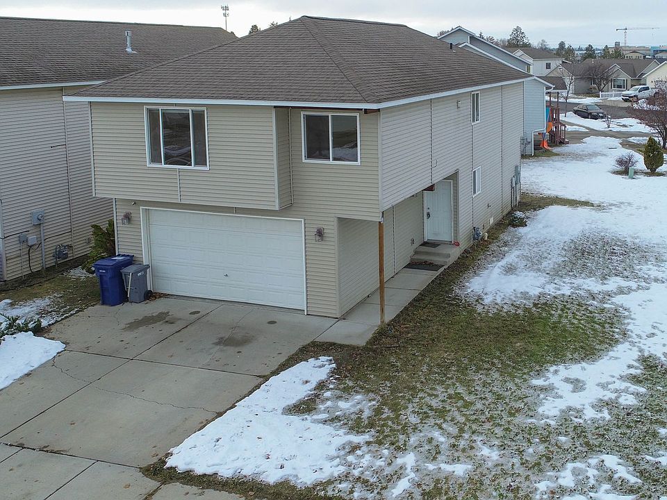 1st image of 1032 S Aspen Pl