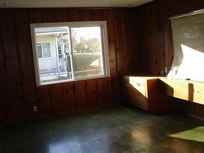 4th image of 5110 E Grant Ave