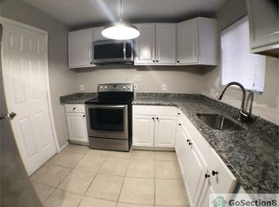 3 Pineknot Ct, Gwynn Oak, MD 21207