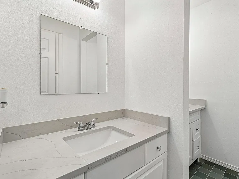 5809 Coventry Ln — Photo 21
