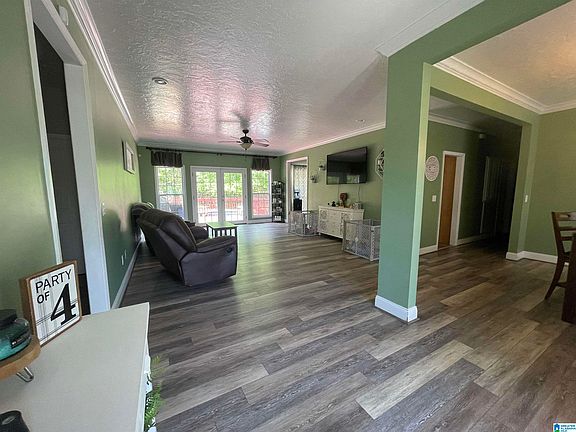 5th image of 559 Southwood Dr