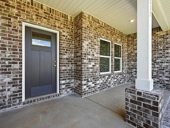 5th image of 6112 Mildreds Way