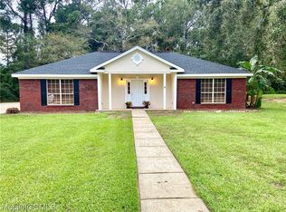 9676 Pineview Ave, Theodore, AL 36582