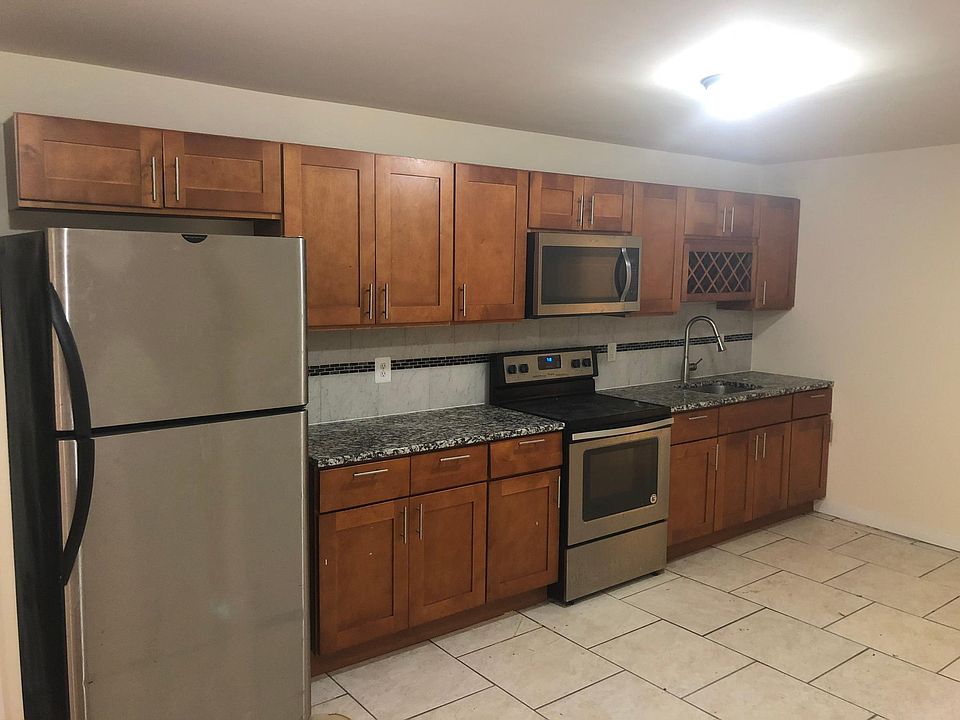 1st image of 5918 Lansdowne Ave