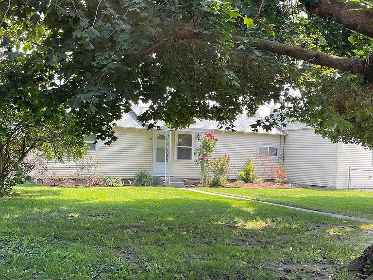 209 W Murray St — Photo 2