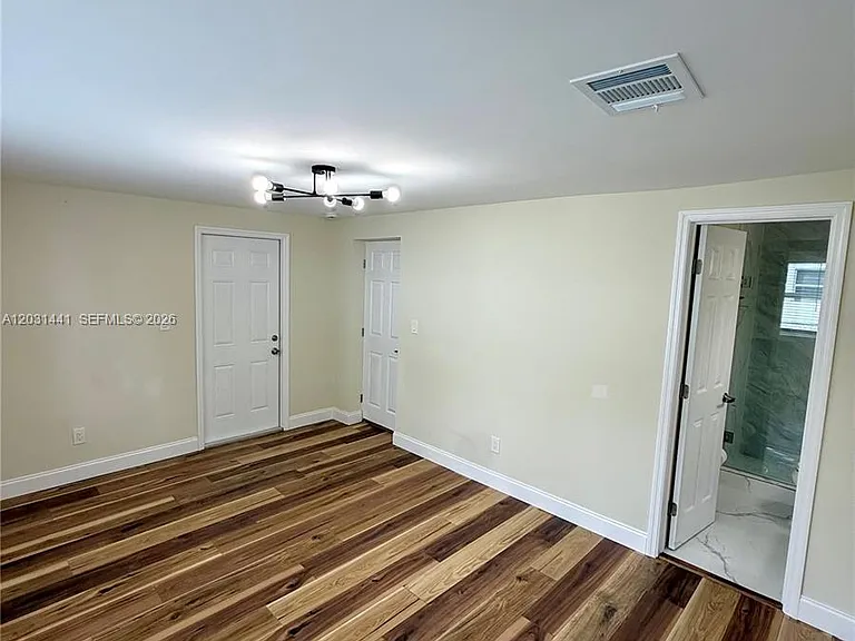 124 Harvard Rd — Photo 8