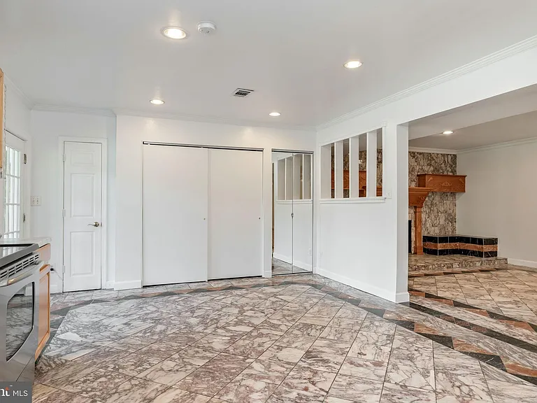 11325 Bacon Race Rd — Photo 35